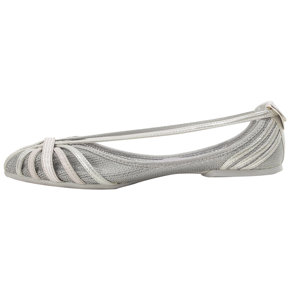 adidas Asheni Flats Shoe - Women - ShoeBacca.com