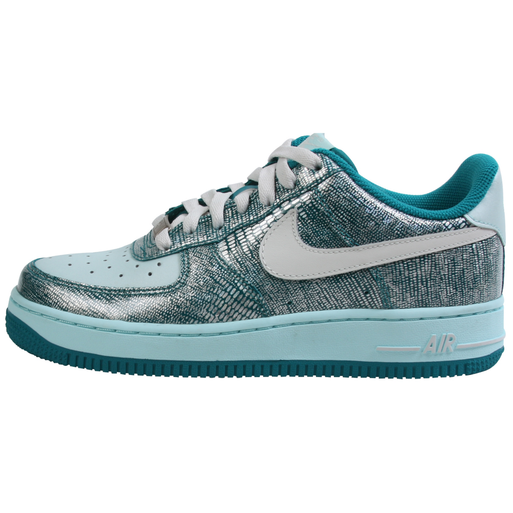 Nike Air Force 1 '07 Retro Shoe - Women - ShoeBacca.com