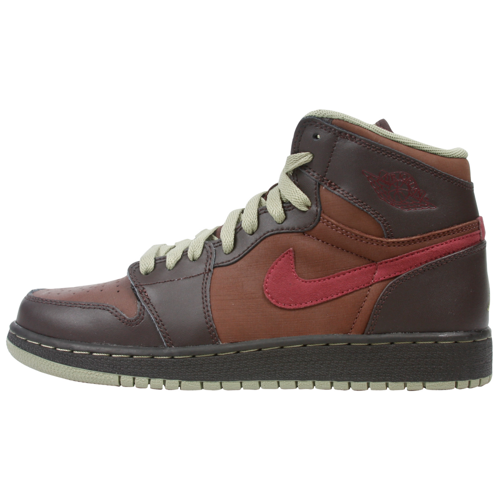 Nike Air Jordan 1 Retro High Retro Shoes - Unisex - ShoeBacca.com