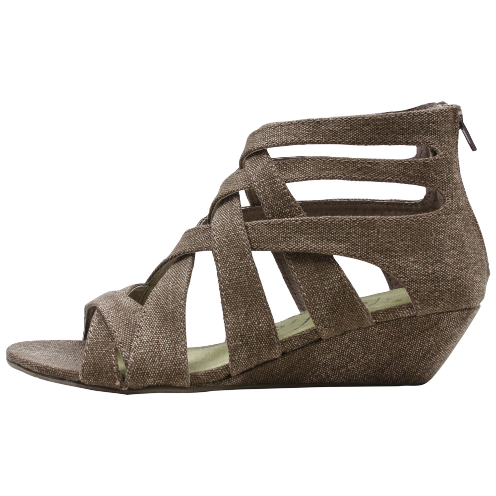 Blowfish Casita Sandals Shoe - Women - ShoeBacca.com