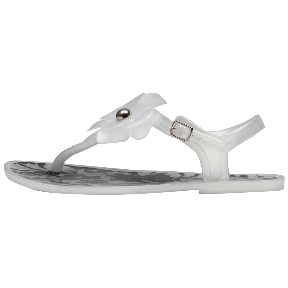 Chinese Laundry Magic Garden 2 Sandals Shoe - Women - ShoeBacca.com