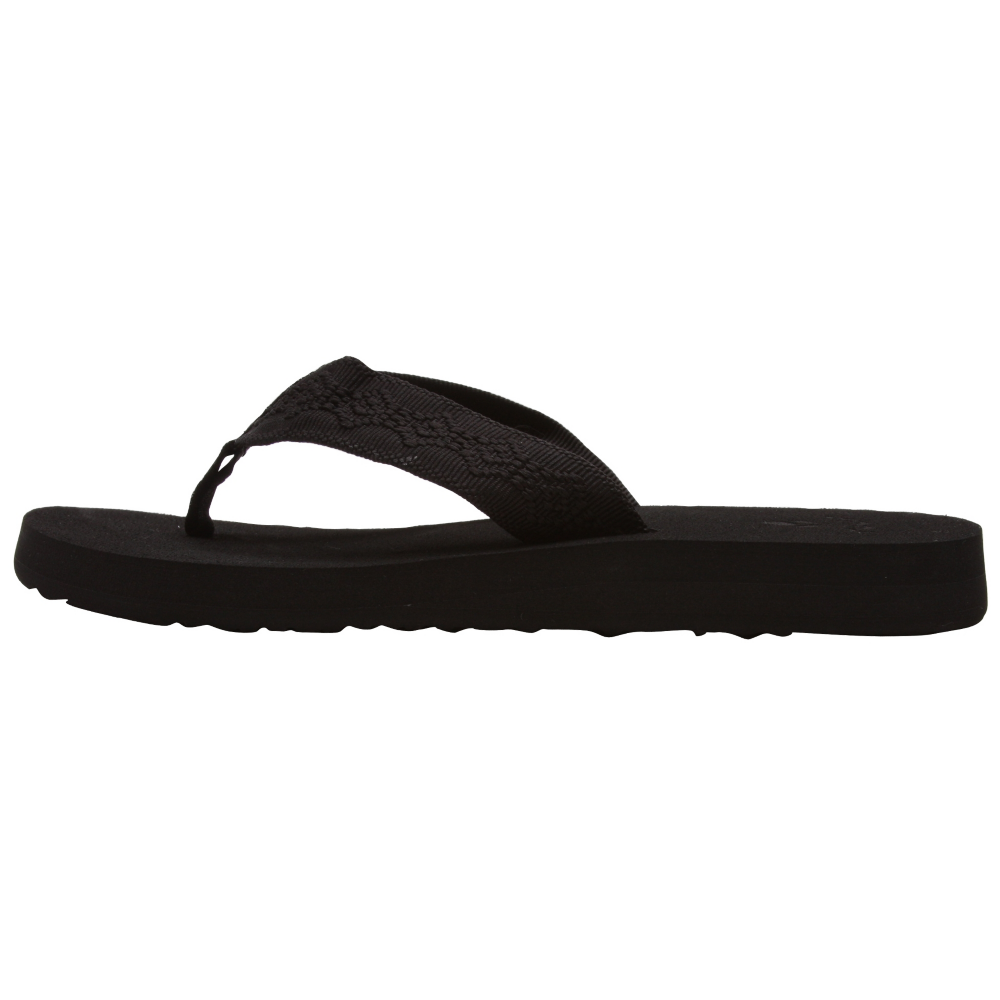 Reef Sandy Sandals - Women - ShoeBacca.com