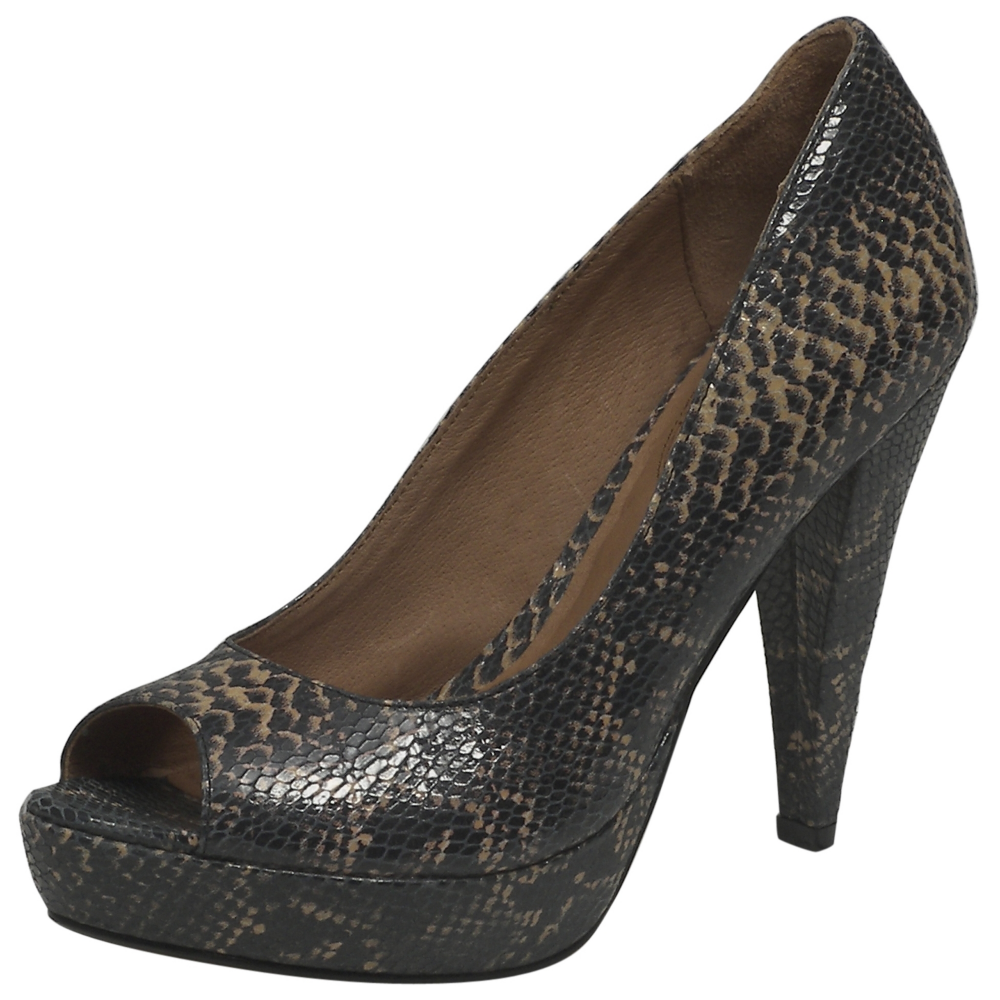 Corso Como Curve Dress Shoe - Women - ShoeBacca.com