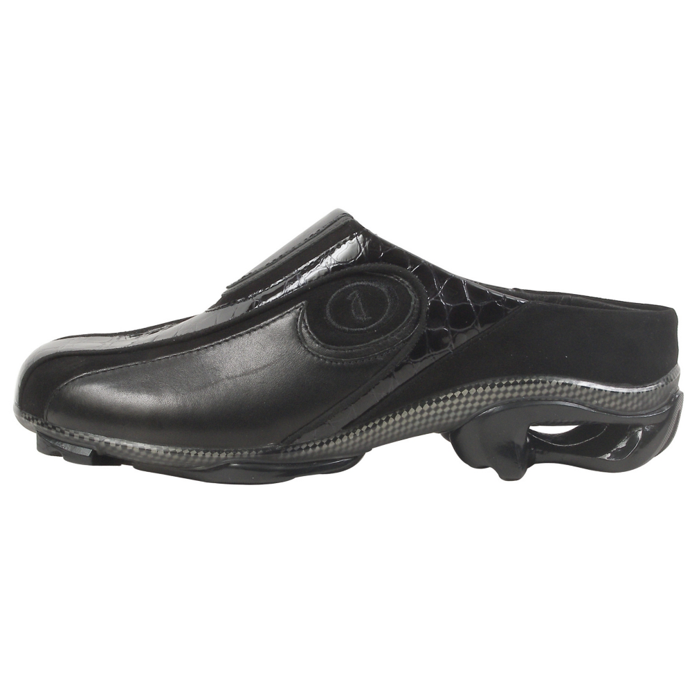 asgi Traveler Slip-On Shoes - Women - ShoeBacca.com