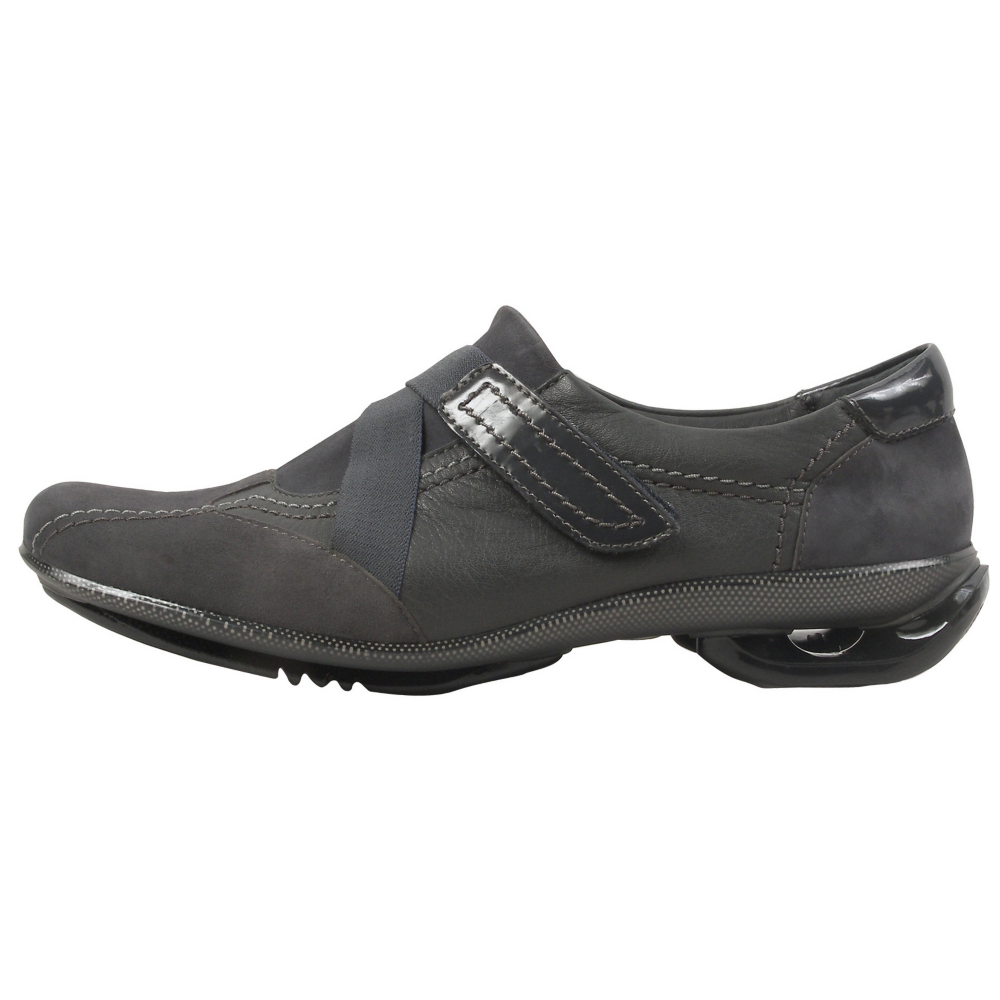 asgi Ease Oxfords - Women - ShoeBacca.com