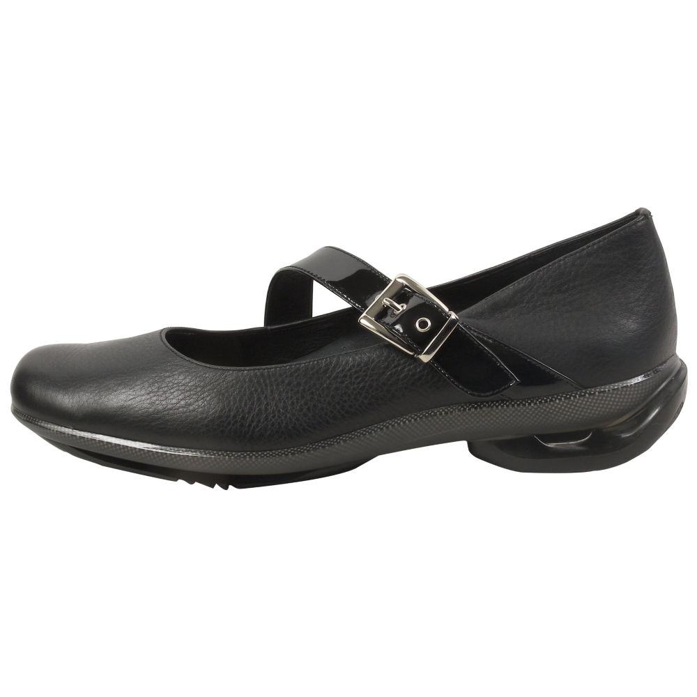 asgi Splendor Mary Jane Mary Janes Shoes - Women - ShoeBacca.com