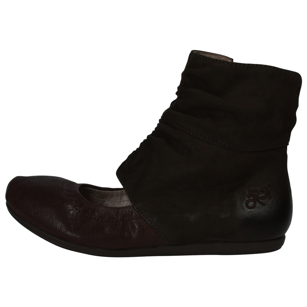 OTBT Niles Flats - Women - ShoeBacca.com
