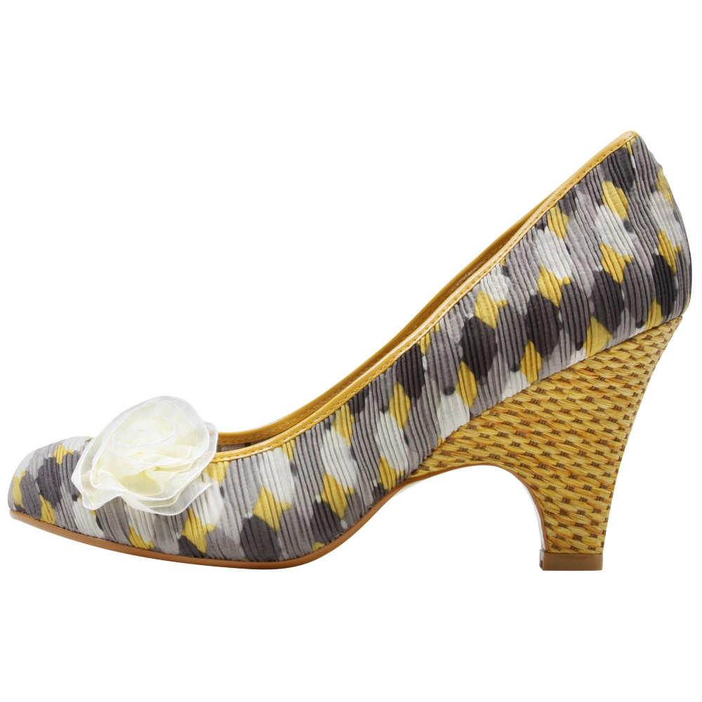 Poetic Licence Picnic Ready Heels Wedges - Women - ShoeBacca.com