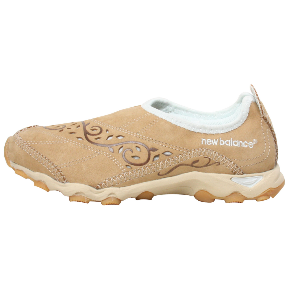 New Balance 800 Slip-On Shoes - Women - ShoeBacca.com