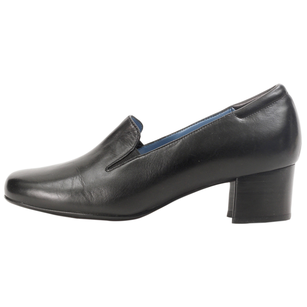Aravon Alana Slip-On Shoes - Women - ShoeBacca.com