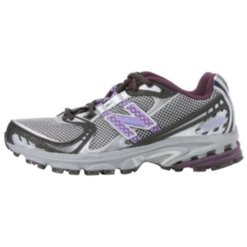 New Balance 749