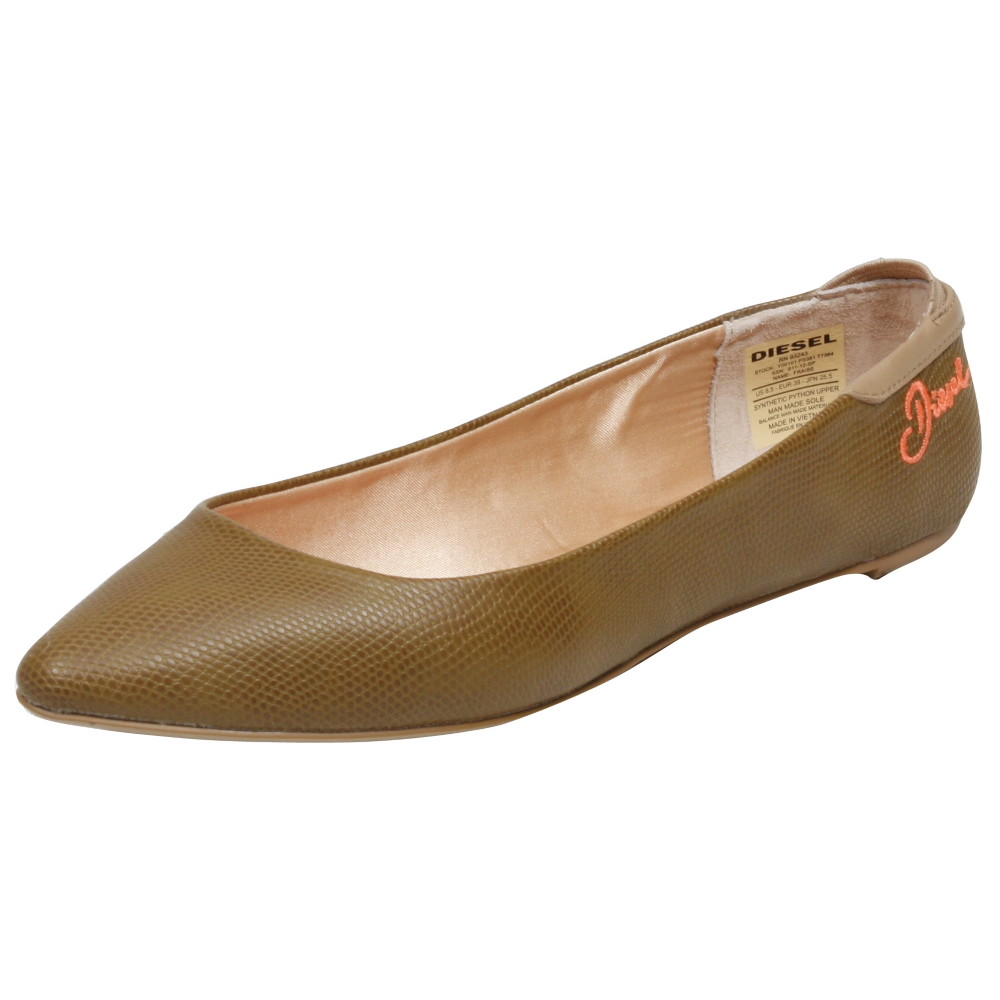 Diesel Fraise Flats Shoe - Women - ShoeBacca.com