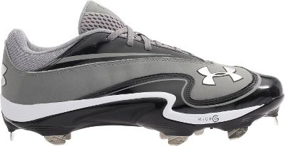 Under Armour Men`s Natural III Low Metal Baseball Cleats