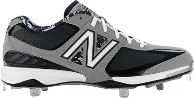 New Balance Men's 4040 Low Metal Baseball Cleats