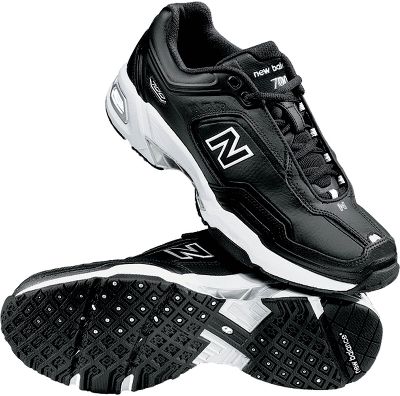 Baseball - New Balance Men's Black/White 2E Width Coaches Shoes - Size 8 - Turf/Coaches Baseball Shoes