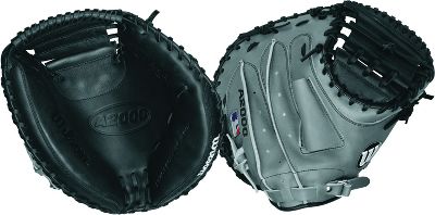 Wilson A2000 Showcase 32 12 Baseball Catchers Mitt Throws Right Softball Catchers Mitts