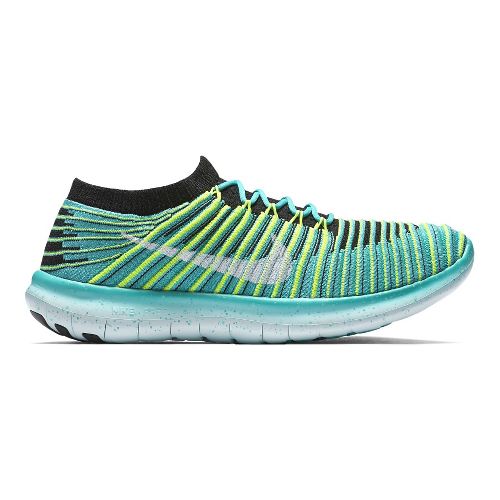 flexible sole running shoes