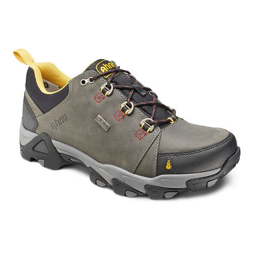 Mens Slip Resistant Shoes | Road Runner Sports