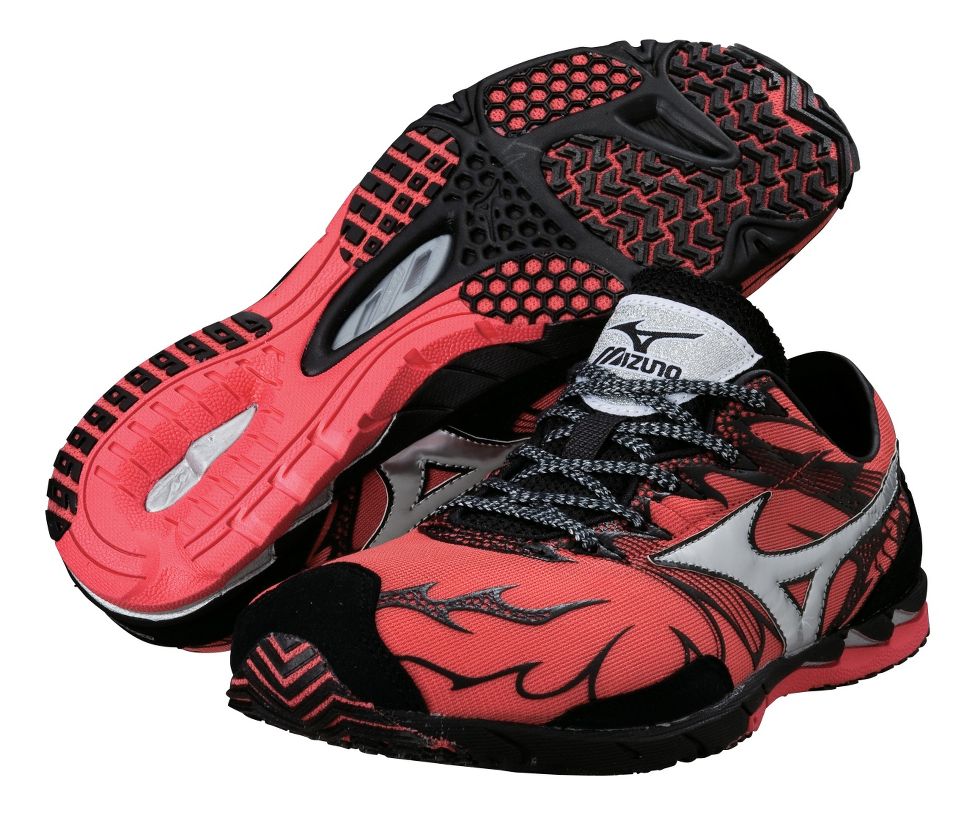 Mizuno Wave Universe 4 Racing Shoe