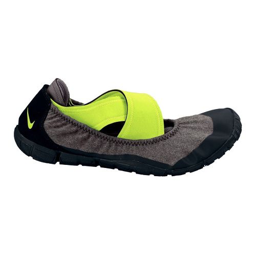 shoes with good arch support nike