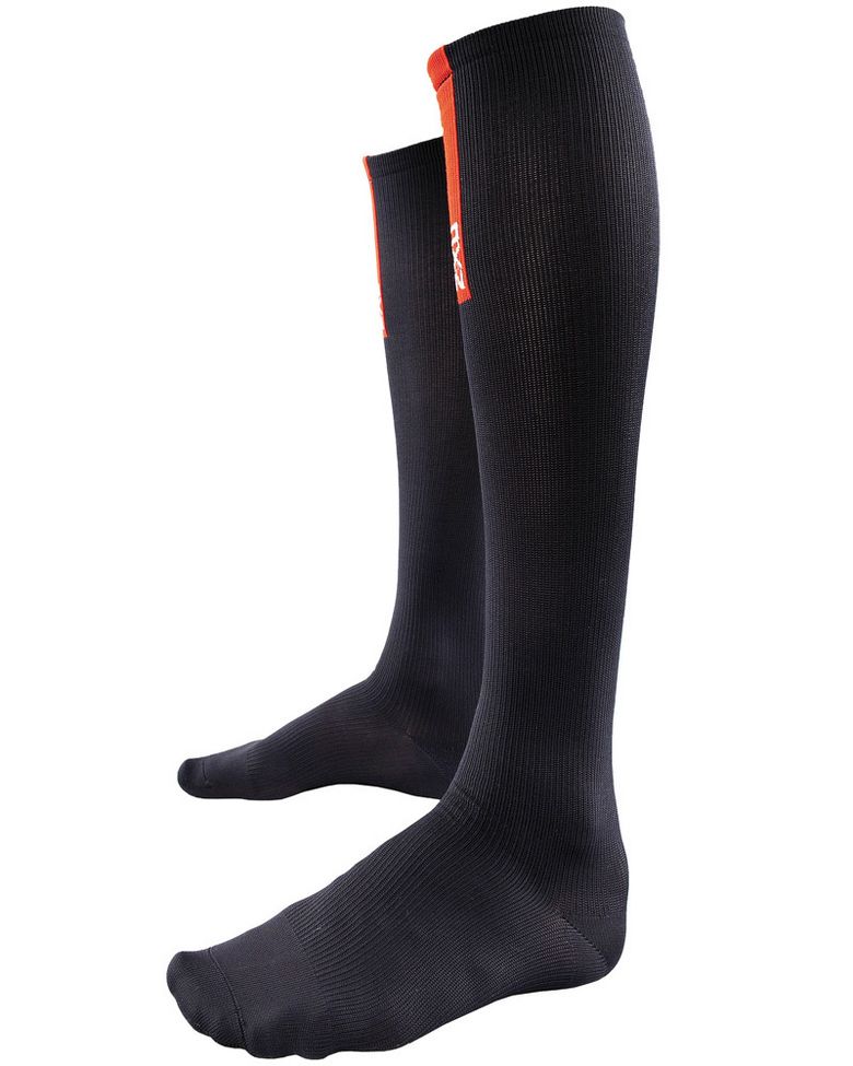 2XU Refresh Recovery Compression Socks Socks at Road Runner Sports