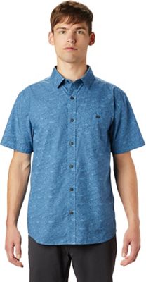 Mountain Hardwear Men's Conness Lakes SS Shirt - Small - Deep Lake Wave Print product image