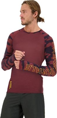 Mons Royale Men's Temple Tech LS Top - Large - Chocolate Camo product image