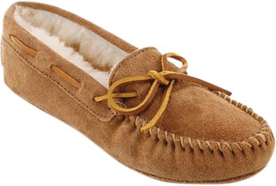 Minnetonka Women's Sheepskin Softsole Moc - 8 - Tan product image