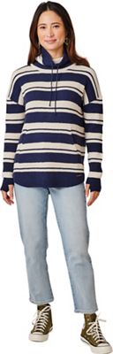 Carve Designs Women's Rockvale Sweater - Large - Navy Stripe product image