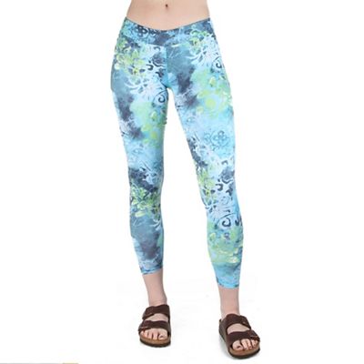 Snow Angel Women's Flatter Fit Print Legging - Large - Winter Garde product image