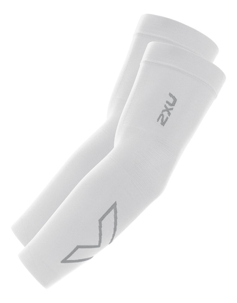 2XU Flex Running Compression Arm Sleeves Injury Recovery at Road Runner