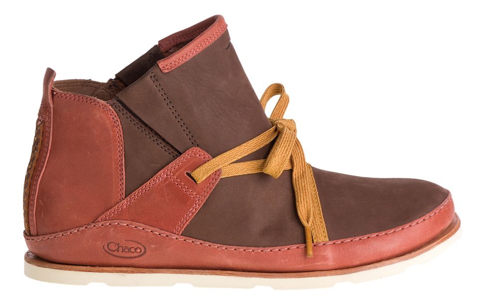 chaco women's harper mid