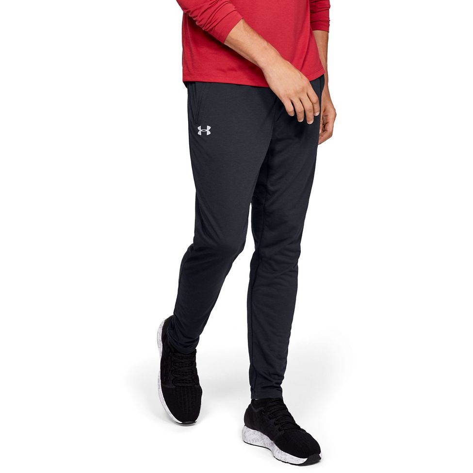 under armour running streaker 2.0 shift joggers in black