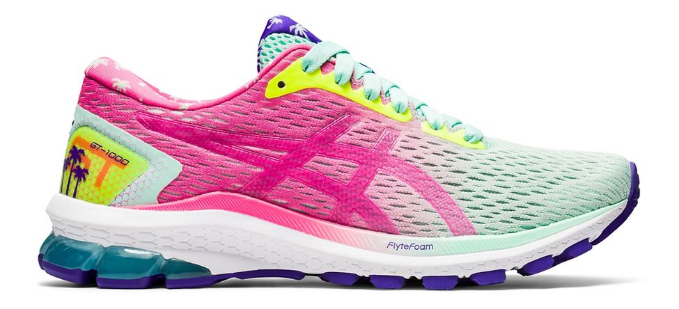 marathon running shoes