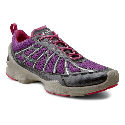 Womens Low Profile Athletic Shoes | Road Runner Sports | Womens Low ...
