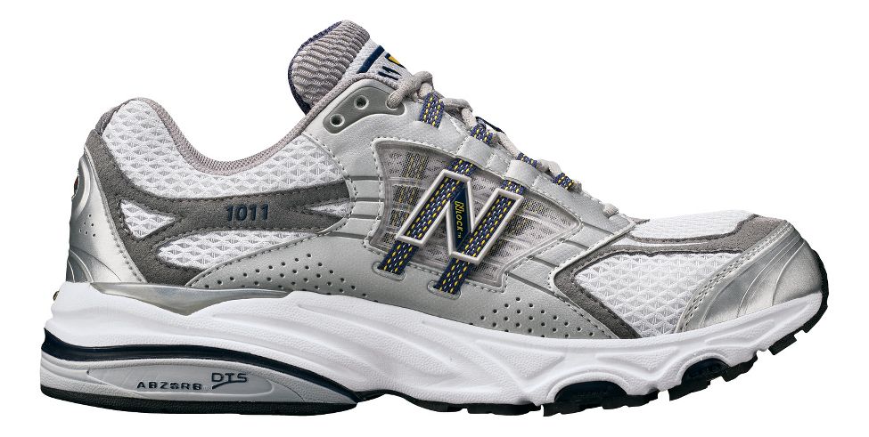 old white new balance shoes