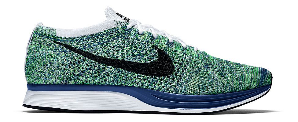 flyknit racer shoes